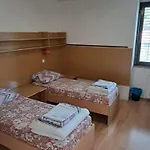 Mediterranean Hostel Κόπερ